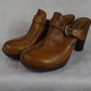 BORN WOMENS 9 SHOES SANDALS BROWN